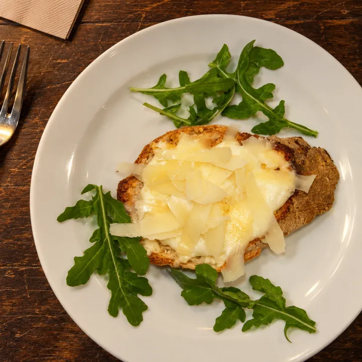 Vier-Käse-Crostino