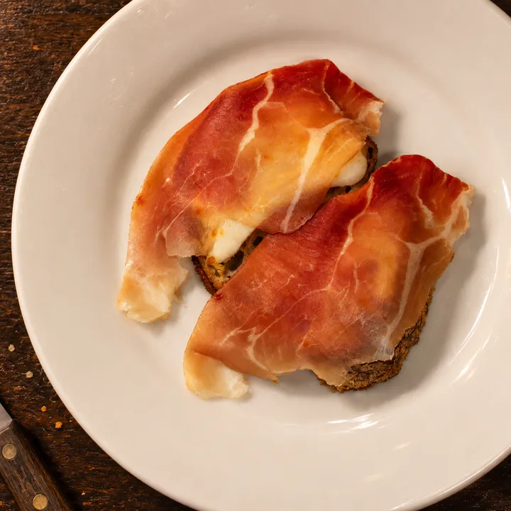 Schinken-Mozzarella-Crostino